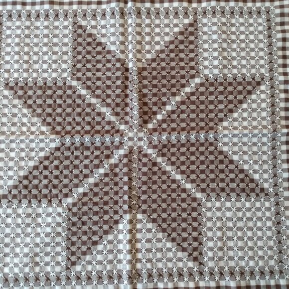 Vintage Brown Gingham Tablecloth Star Hand Stitched Cottagecore Farmhouse Decor - Picture 5 of 10